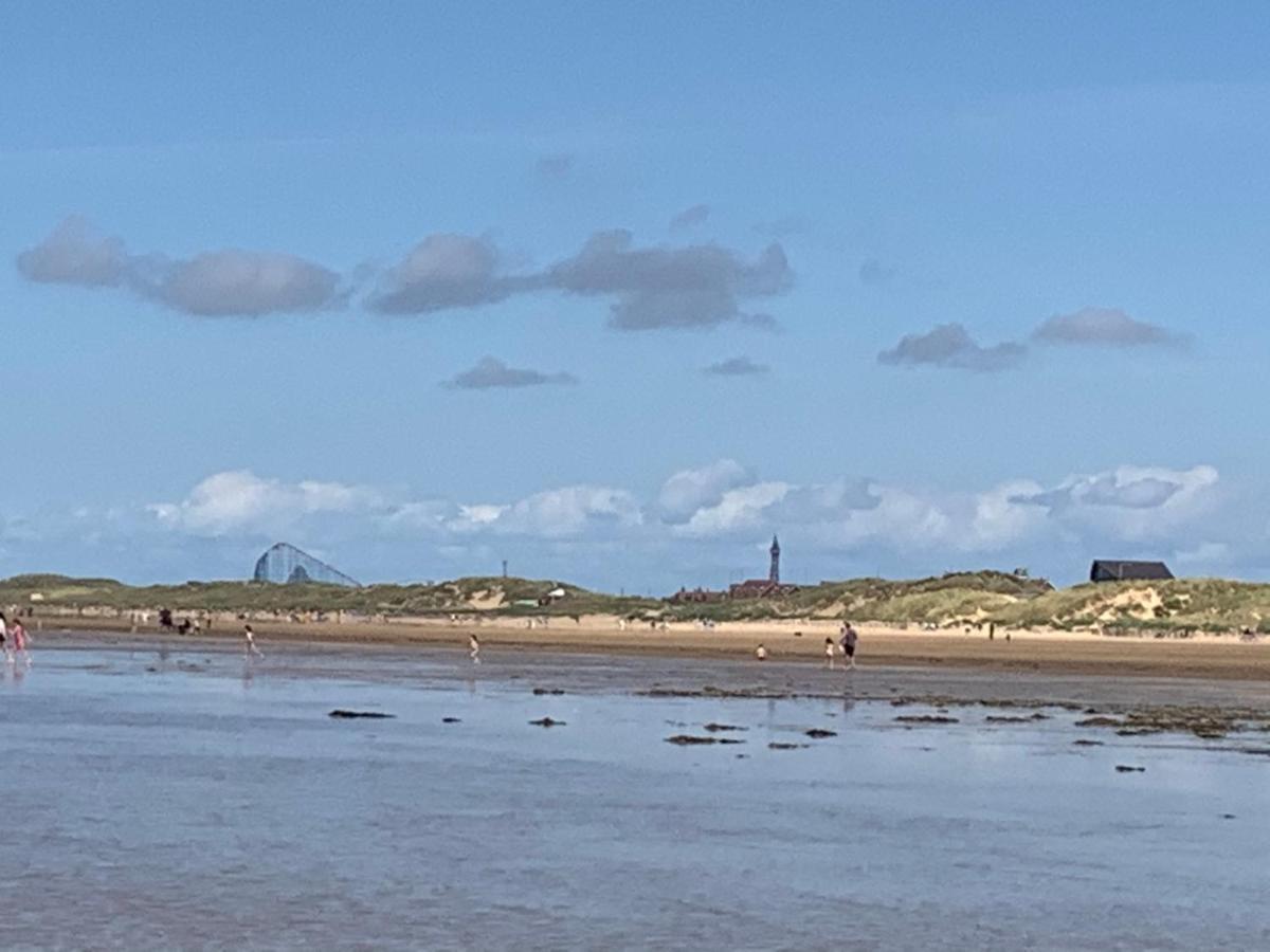 Beach Lookout - Sea Views Lytham St. Annes Eksteriør bilde